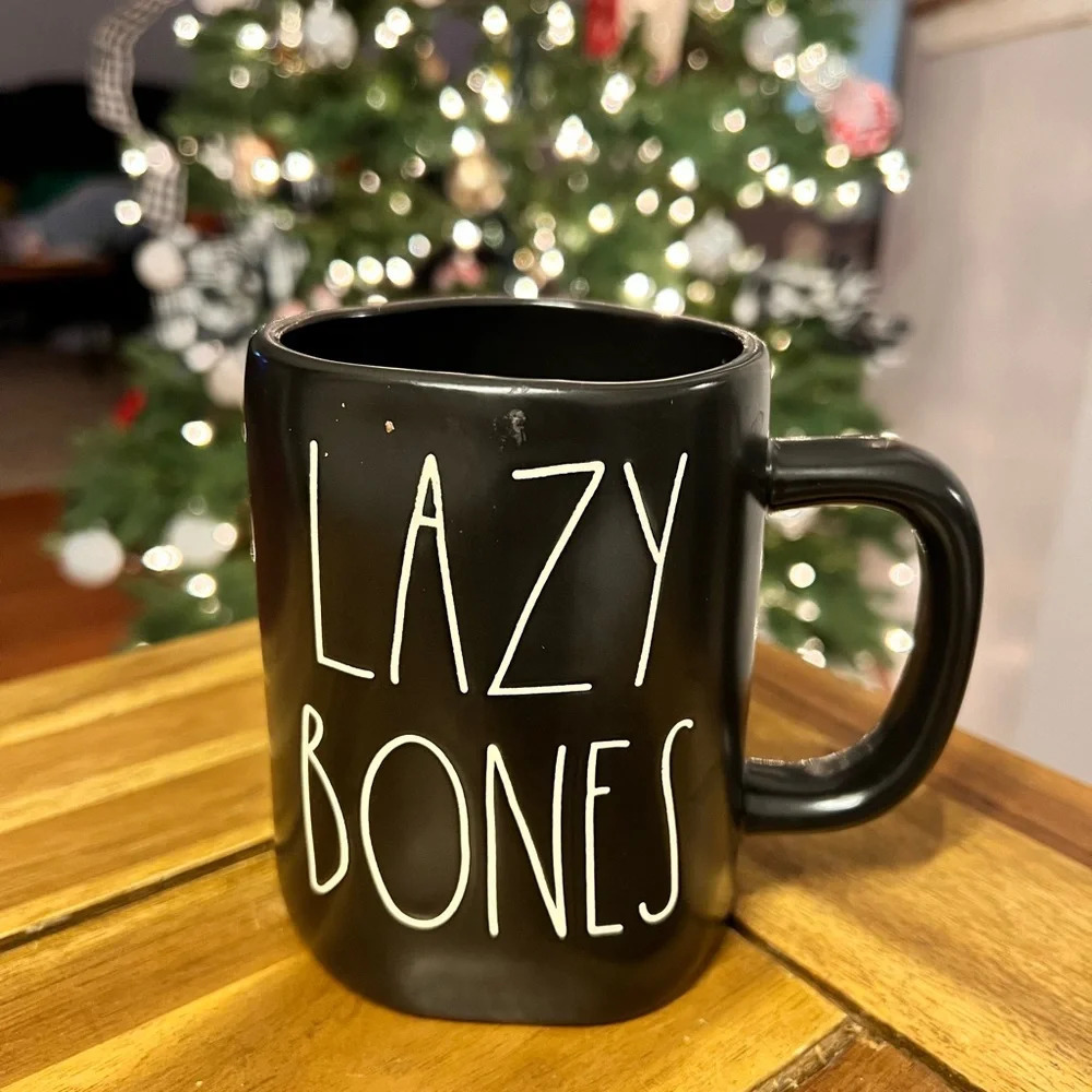 RAE DUNN lazy bones mug